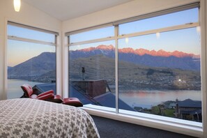 4 bedrooms, WiFi, bed sheets