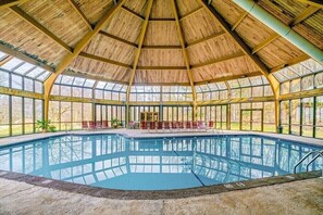 Innenpool, beheizter Pool