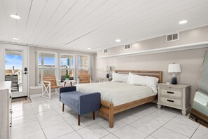 5 bedrooms, desk, iron/ironing board, travel crib
