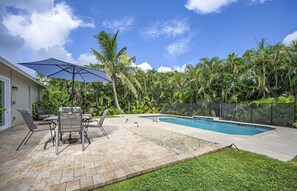 Pool - Resort-like Backyard Oasis Vacation Home w/ GRILL (Cape Coral)