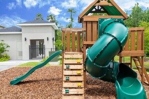 Children’s area - 4 Bedrooms, 3 bathrooms Townhouse (Kissimmee)