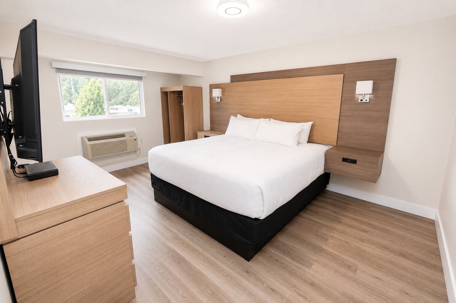 Premium bedding, down duvets, pillow-top beds, in-room safe