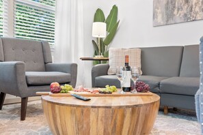 Smart TV - Hartland's Hideaway! (Lexington)