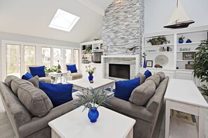 40-inch TV with digital channels