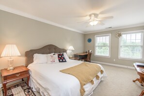 10 camere, una scrivania, ferro/asse da stiro, Wi-Fi gratuito