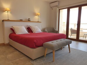 2 bedrooms, desk, iron/ironing board, free WiFi - Luxury apartment with sea view 10 mn from the beach (Donja Lastva)