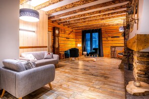 Lounge - La Rencluse (Saint-Mamet)