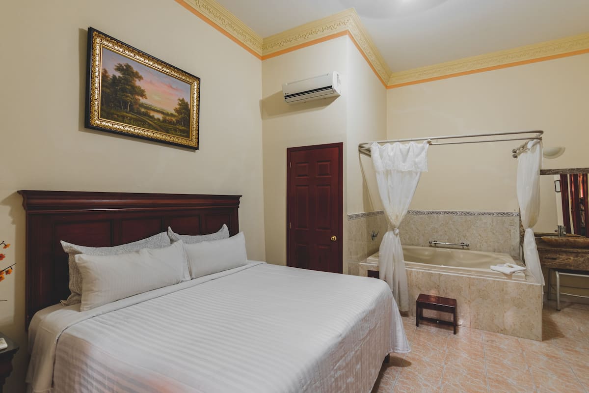 Chambre Supérieure | Draps fournis
