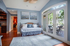 5 quartos, Wi-Fi de cortesia, roupa de cama