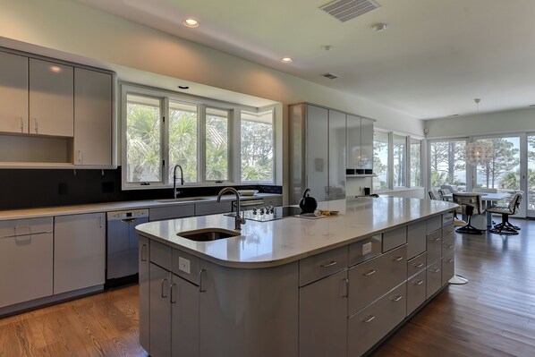 Casa, varias camas, cocina, vista a la alberca (19 Painted Bunting) | Cocina privada | Refrigerador, microondas, horno y parrilla de estufa 