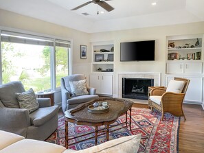 40-inch TV with cable channels
