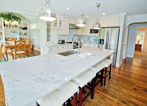 House, Multiple Beds, Kitchen, Pool View (26 Audubon Pond) | Private kitchen | Fridge, microwave, oven, stovetop - 26 Audubon Pond at The Sea Pines Resort (Hilton Head Island)