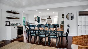 Maison, plusieurs lits, cuisine, vue piscine (31 S. Beach Lane) | Restauration