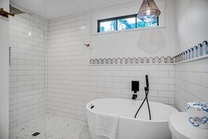 บ้านพัก, หลายเตียง, ห้องครัว, วิวสระว่ายน้ำ (31 S. Beach Lane) | ห้องน้ำ | ผ้าเช็ดตัว