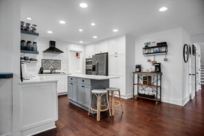 Ferienhaus, Mehrere Betten, Küche, Poolblick (31 S. Beach Lane) | Eigene Küche