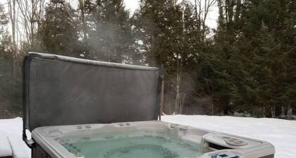 Secluded Lumberjack Cabin w/ Hot Tub, Pool & Lake