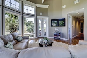 House, Multiple Beds, Balcony, Golf View (38 Windjammer Court) | Living area | 40-inch TV with digital channels - 38 Windjammer Court at The Sea Pines Resort (Hilton Head Island)