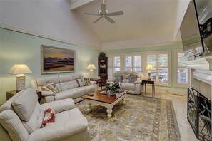 40-inch TV with cable channels