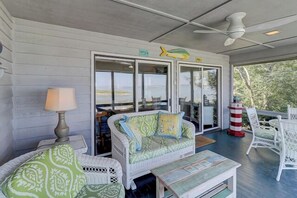 40-inch TV with cable channels - 50 Lands End at The Sea Pines Resort (Hilton Head Island)