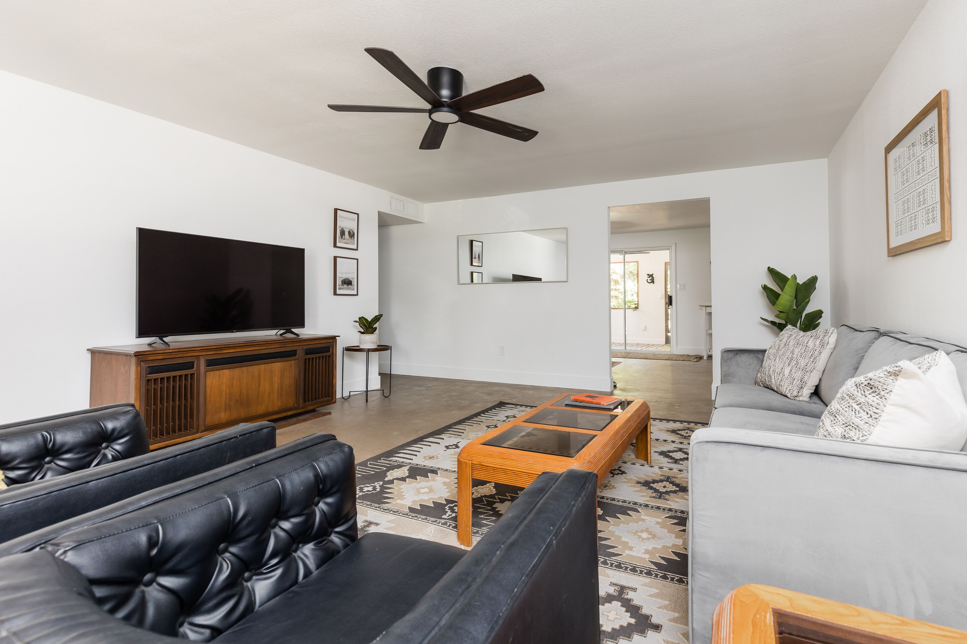 Updated 3 bedroom home- perfect for long stays (pet friendly!)