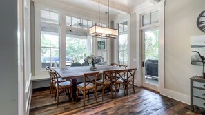 House, Multiple Beds, Kitchen, Garden View (147 N. Sea Pines Drive) | Dining