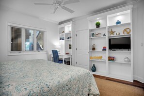 Casa, varias camas, balcón, vistas al mar (201 Turtle Lane) | 4 dormitorios, wifi gratis, ropa de cama