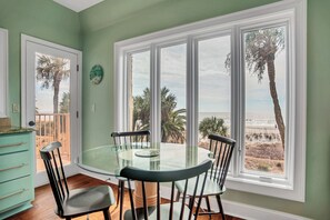 Ferienhaus, Mehrere Betten, Balkon, Meerblick (201 Turtle Lane) | Speisen