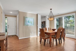 Villa, Multiple Beds, Kitchen (64 Fairway Lane) | Dining