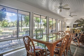 Villa, varias camas, cocina (310A Beach Lagoon) | Restaurantes