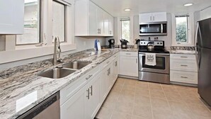 Villa, Multiple Beds, Kitchen, Garden View (265 Stoney Creek Villa) | Private kitchen - 265 Stoney Creek at Sea Pines Resort (Hilton Head Island)
