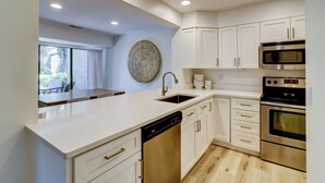 Villa, Multiple Beds, Kitchen, Golf View (506 Plantation Club Villas) | Private kitchen - 506 Plantation Club Villas at The Sea Pines Resort (Hilton Head Island)
