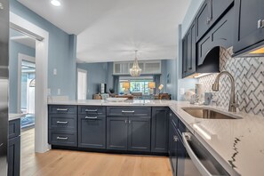 Villa, Multiple Beds, Kitchen, Golf View (559 Ocean Course) | Private kitchen | Fridge, microwave, oven, stovetop