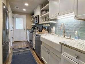 Villa, Multiple Beds, Kitchen, Garden View (709 Schooner Court) | Private kitchen