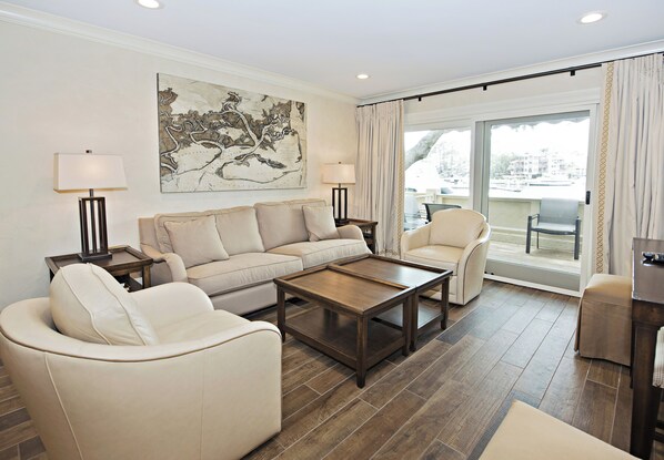 40-inch TV with digital channels - 800 Clipper Court at The Sea Pines Resort (Hilton Head Island)