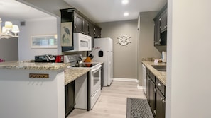 Villa, Multiple Beds, Kitchen, Garden View (873 Ketch Court) | Private kitchen | Fridge, microwave, oven, stovetop