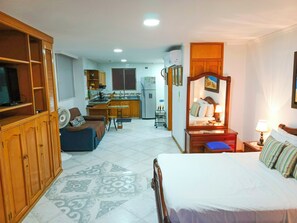 1 bedroom, free WiFi, bed sheets - Best studio apartment - sea view (Santa Marta)
