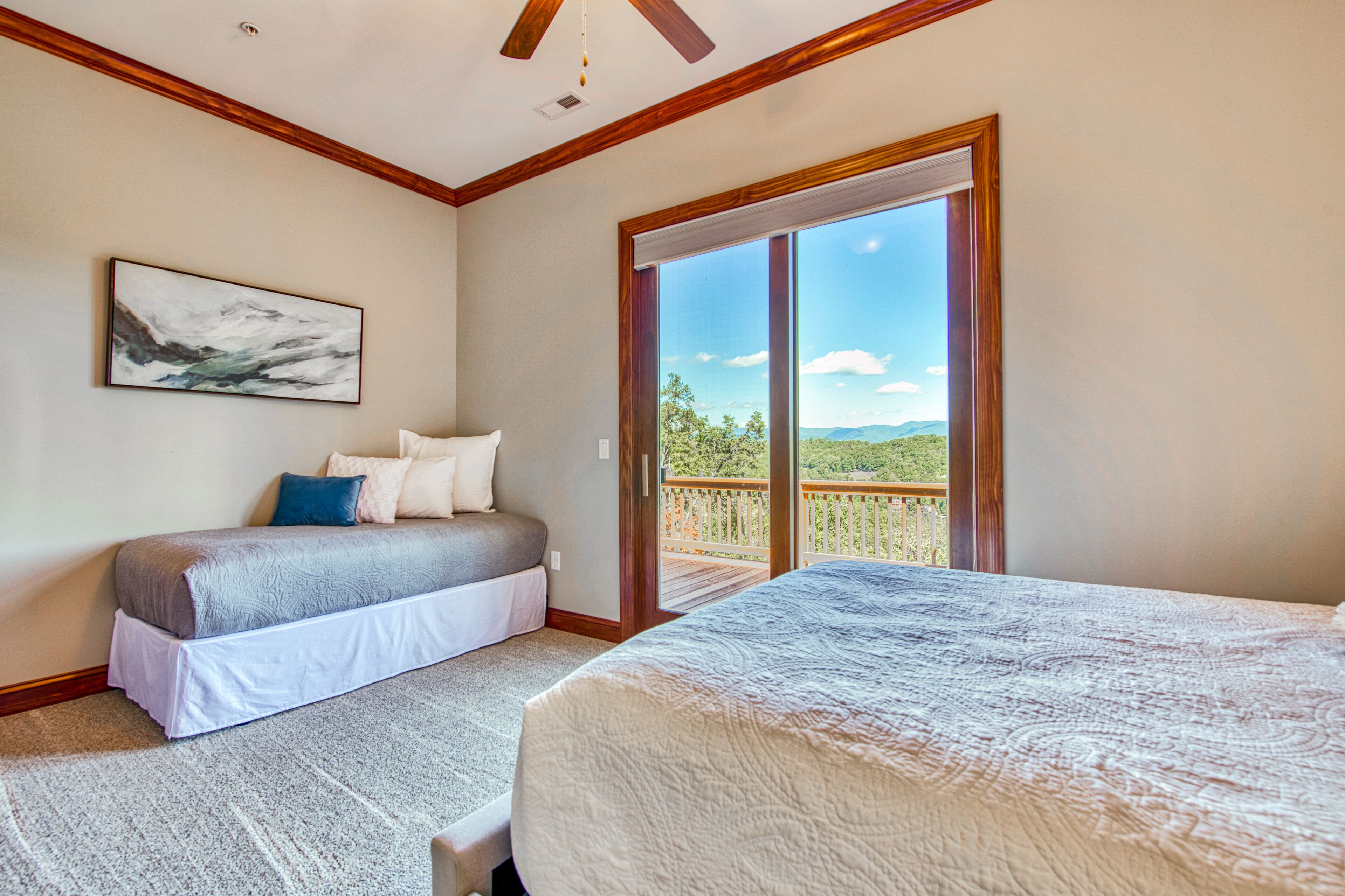 2 chambres, fer et planche à repasser, accès Internet, draps fournis