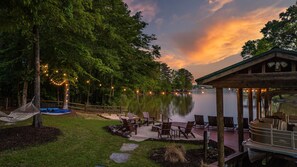 Terrace/patio - Babo's Bungalow on Lake Martin (Jacksons' Gap)