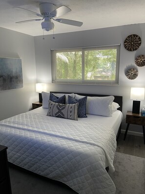 4 soverom, skrivebord, strykejern/-brett og wi-fi (inkludert)