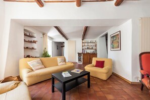 TV connectée, cheminée