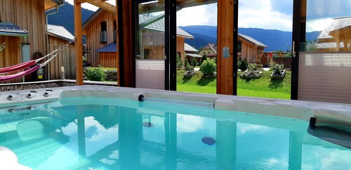 Kreischberg Chalet "16" in Murau with in-house wellness area