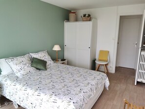 1 chambre, Wi-Fi gratuit, draps fournis