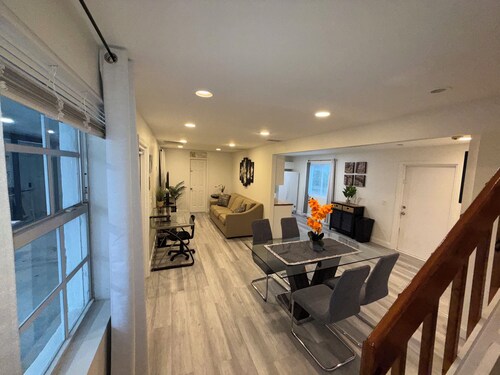 Guest house West Palm Beach 2br/1.5 bath