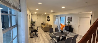 Guest house West Palm Beach 2br/1.5 bath