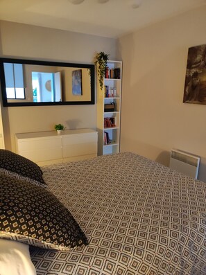 3 habitaciones, tabla de planchar con plancha y wifi gratis 