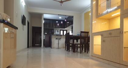4BHK Luxurious Apartment, Banjara Hills Road 13