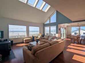 Smart-TV, bordtennis og bøker