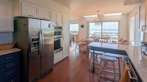 Coffee/tea maker, fridge, microwave, oven - Poseidon's Paradise  with spectacular views. (Florence)