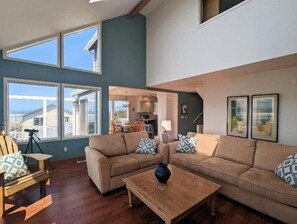 Smart TV, ping pong, books - Poseidon's Paradise  with spectacular views. (Florence)