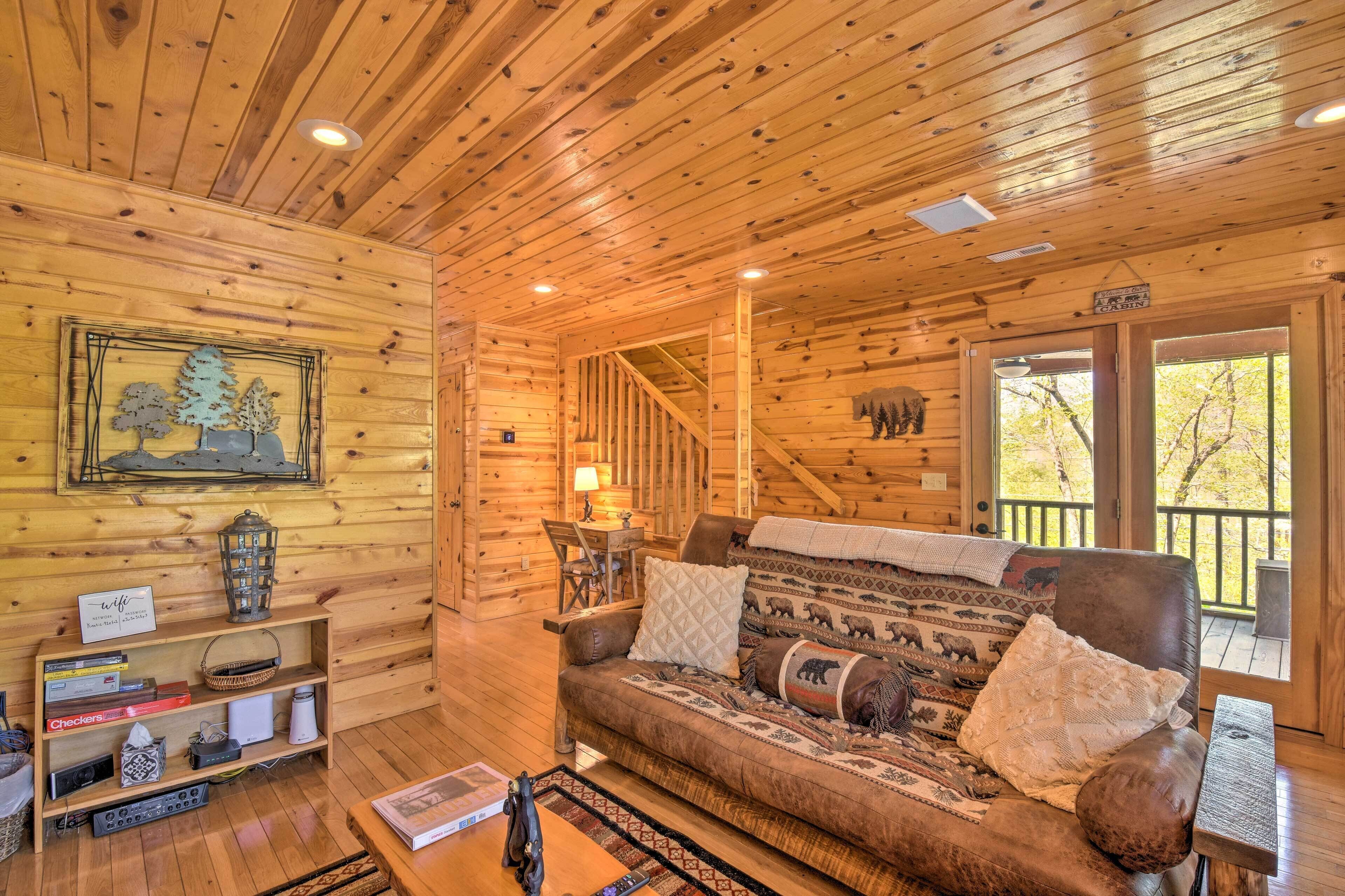 Cozy Hiawassee Cabin W/ Fire Pit & Mtn Views! - Georgia, GA